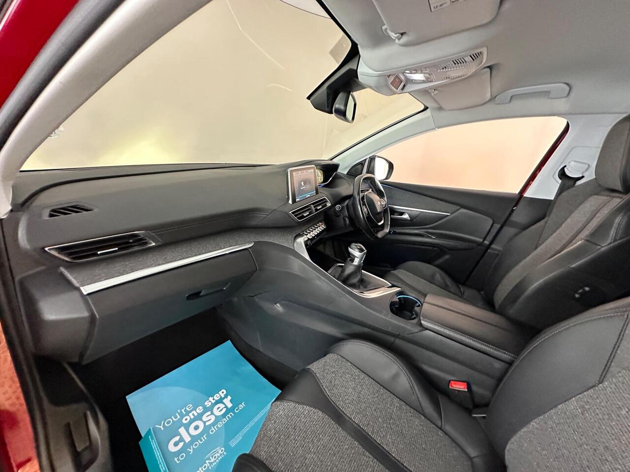 Peugeot 3008 FL67UGZ