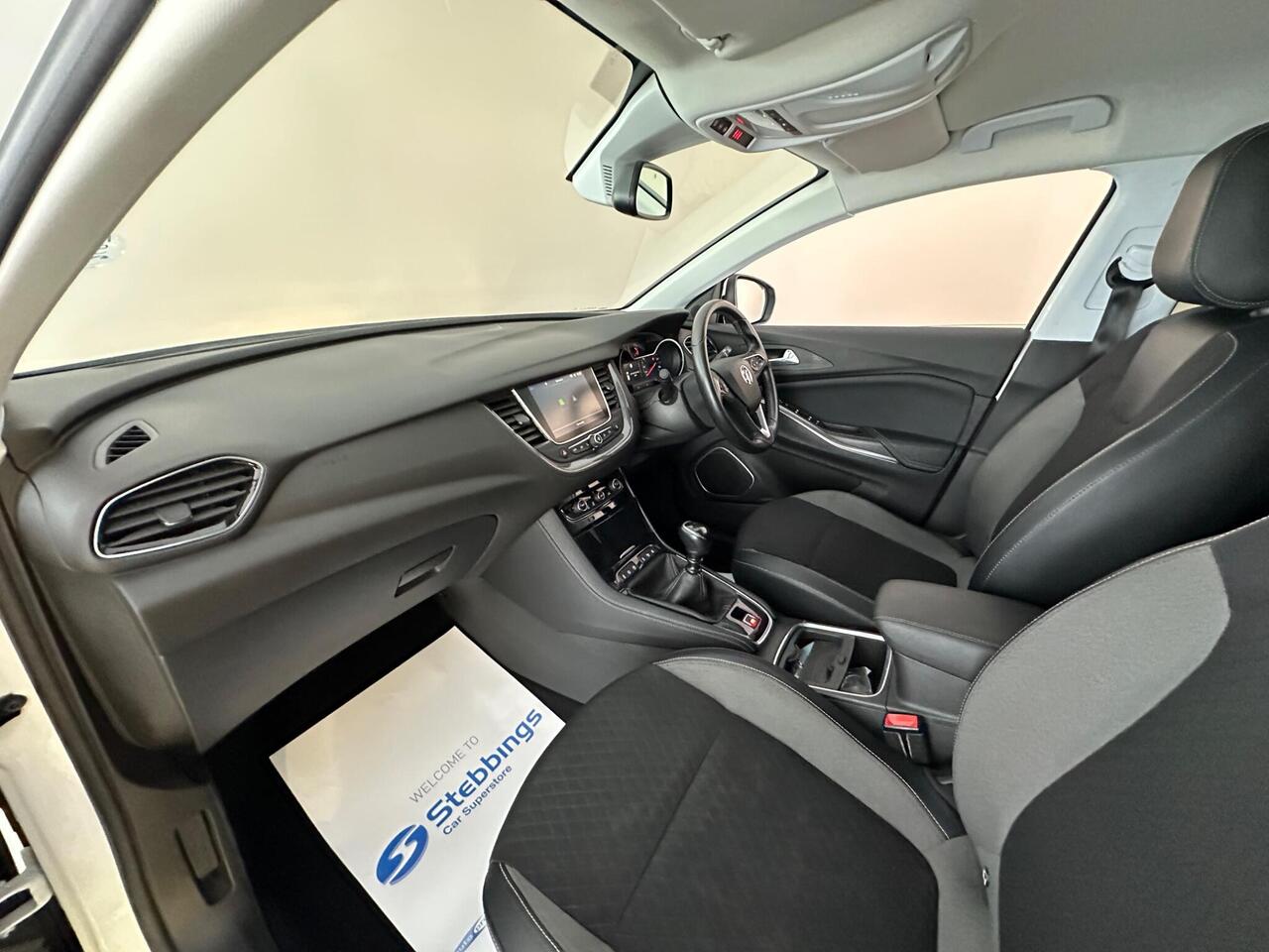 Vauxhall Grandland X KY18FNF