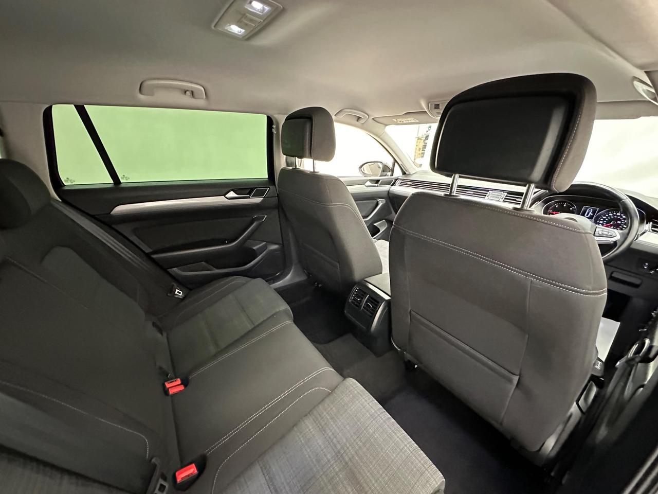 Volkswagen Passat VN69VMY