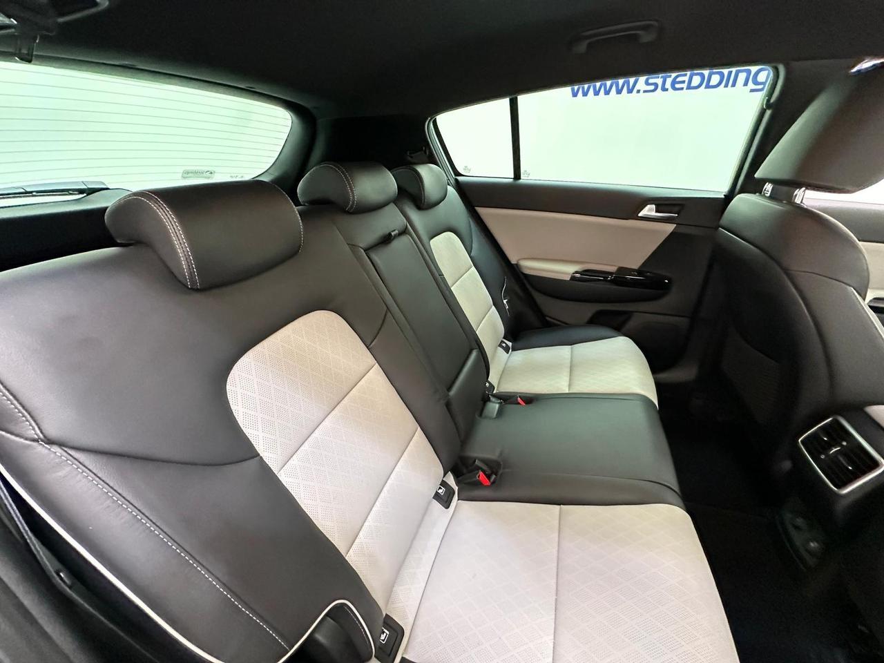 Kia Sportage AJ70VWM