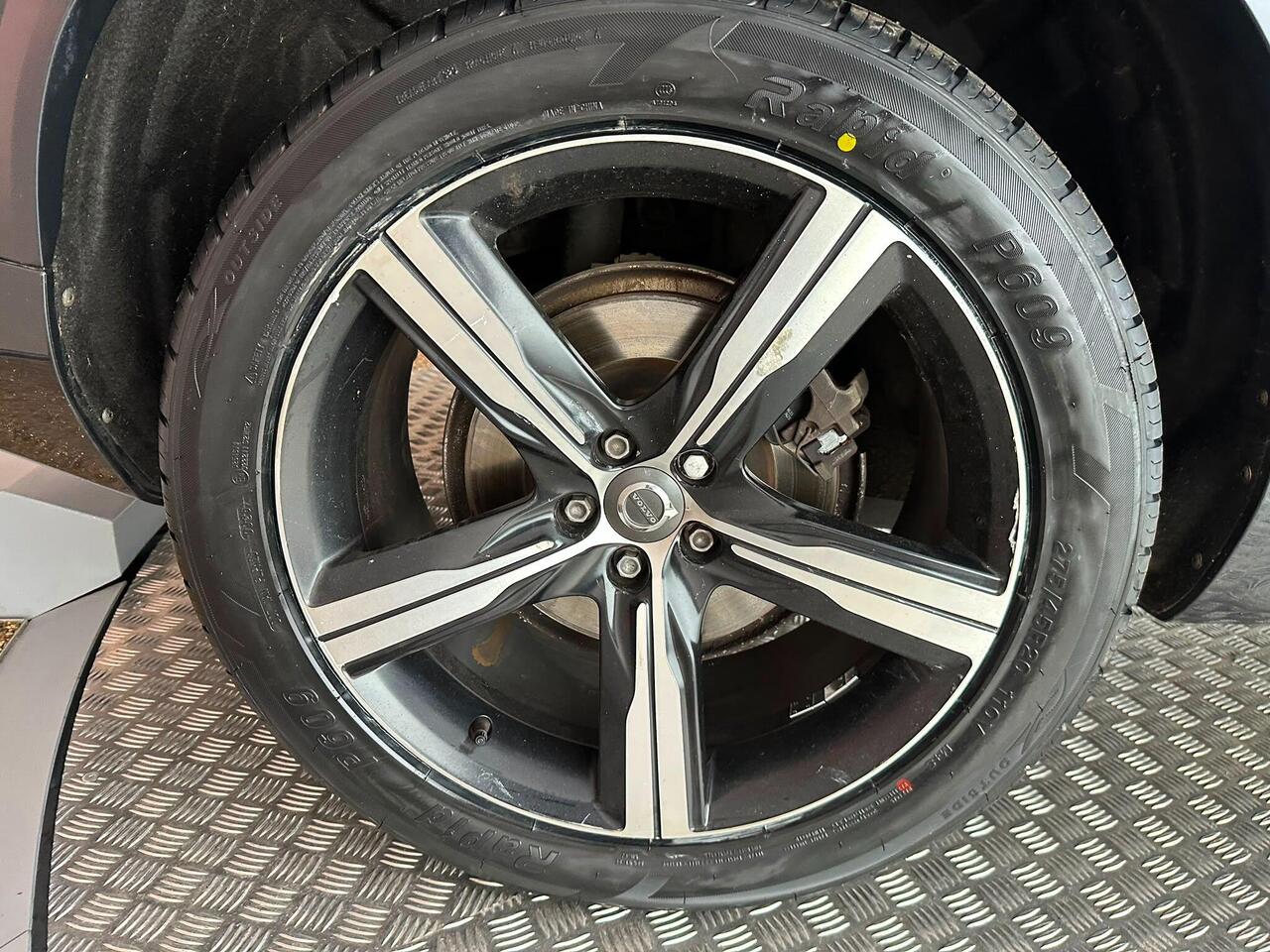Volvo XC90 DF18LCM