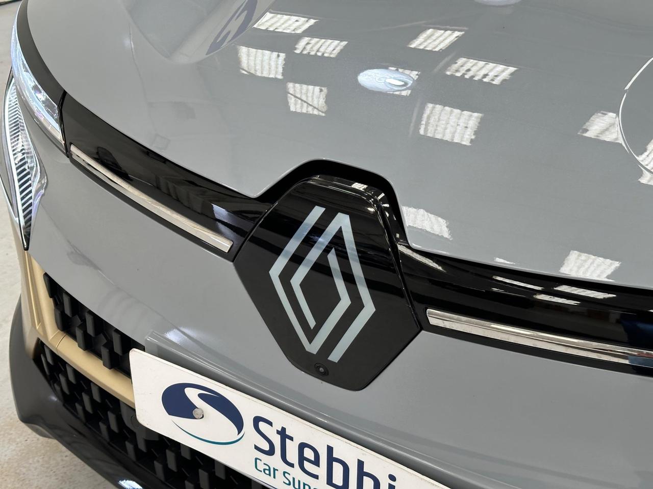 Renault Megane E-Tech YD73AFJ