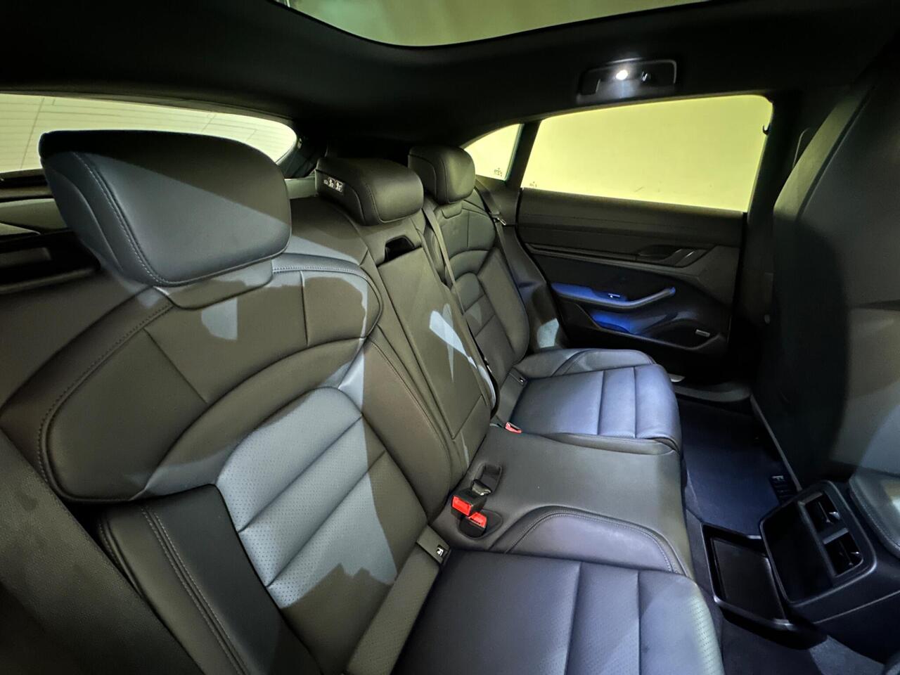 Porsche Taycan AO23YCN