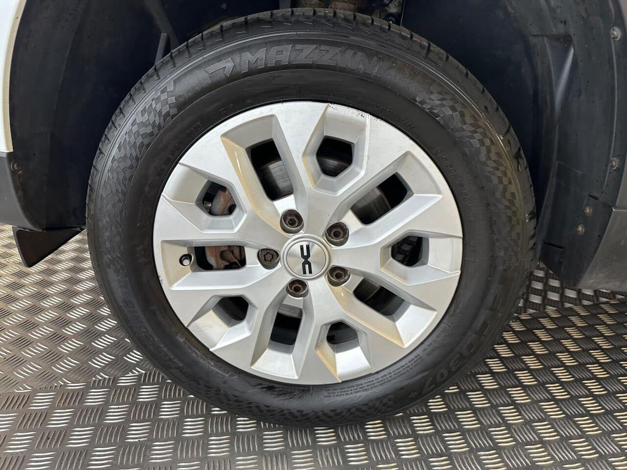Dacia Duster SH23FKU