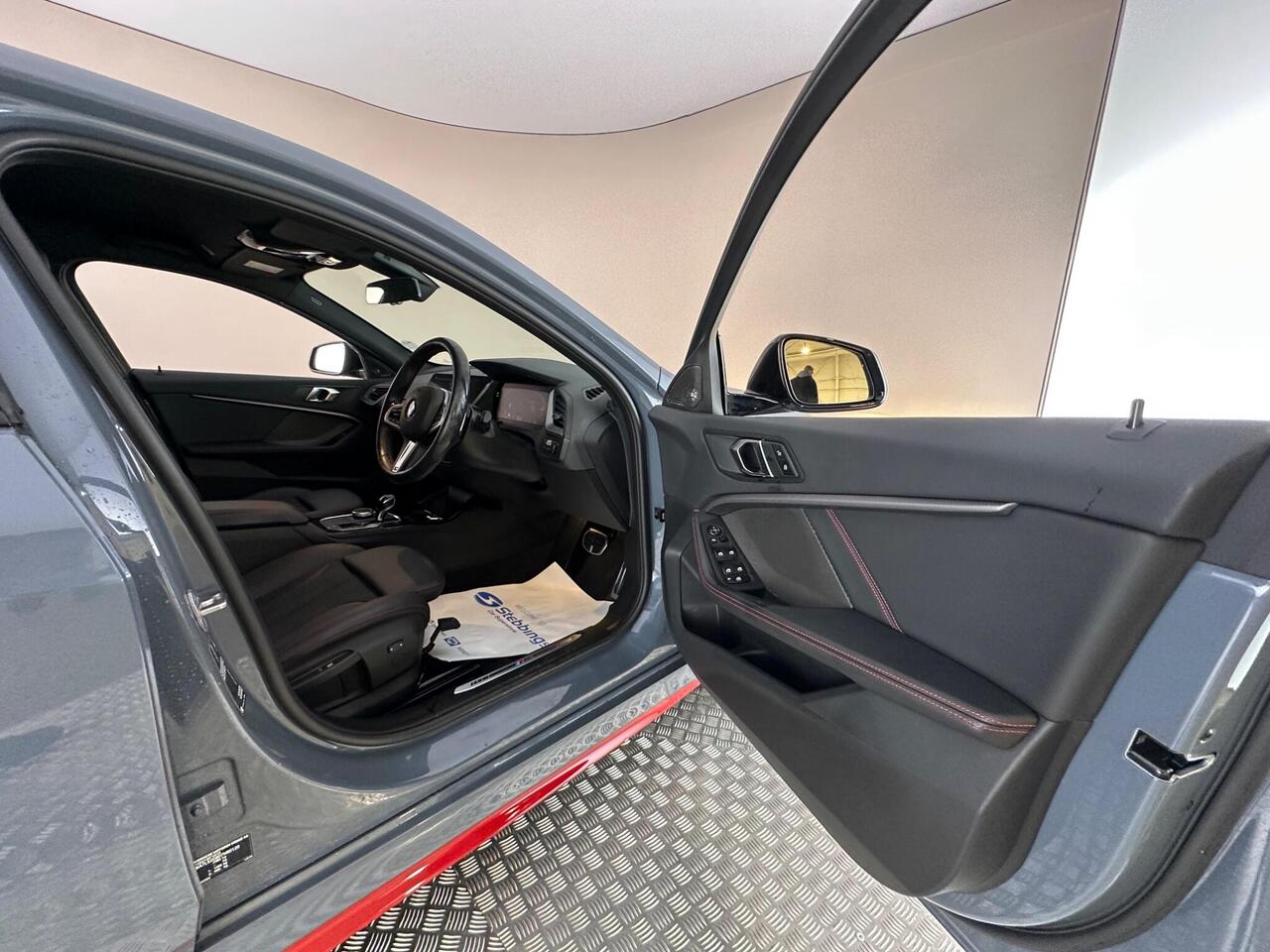 BMW 1 Series AX73KKV