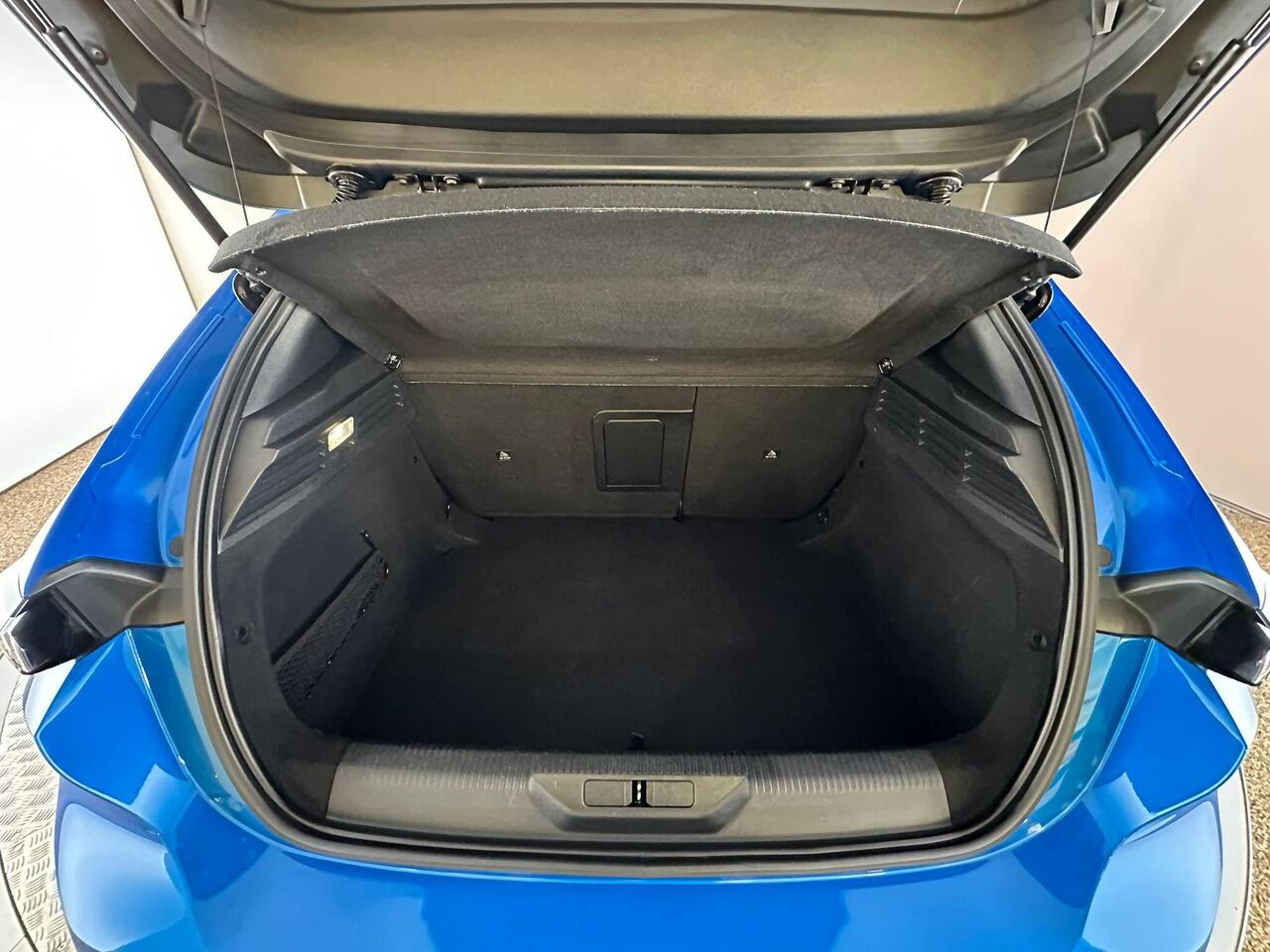 Peugeot 308 NU22UGE
