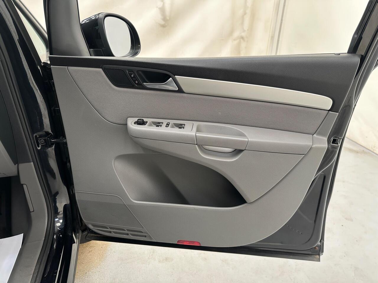 SEAT Alhambra AE67KUO