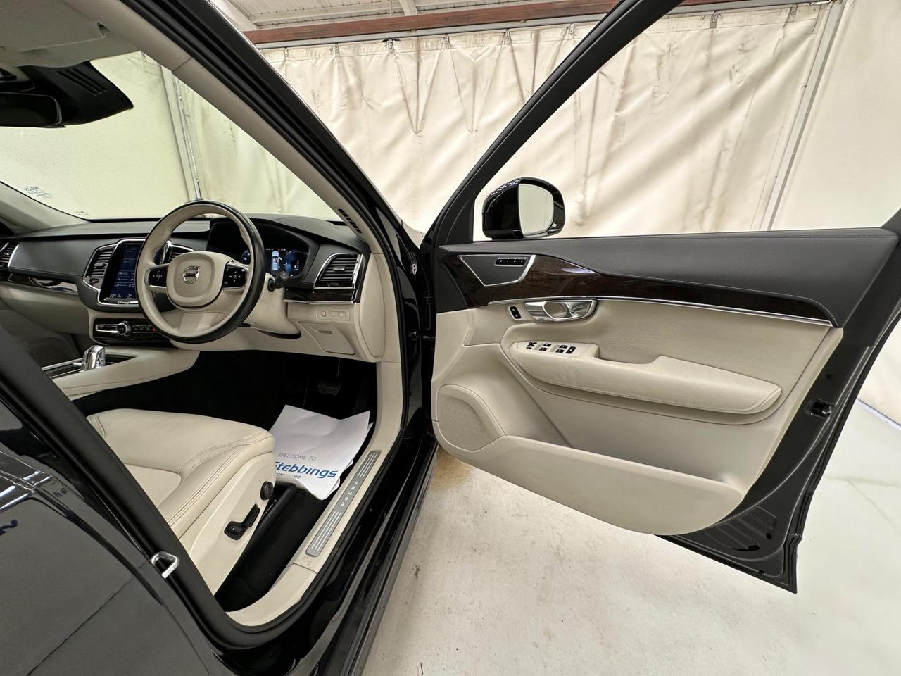 Volvo XC90 YT67WMO