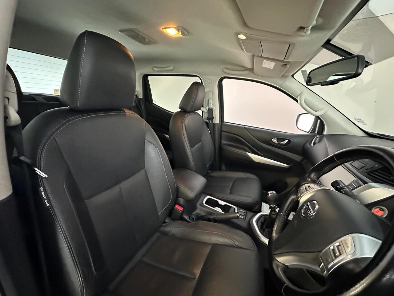 Nissan Navara YH21DDW