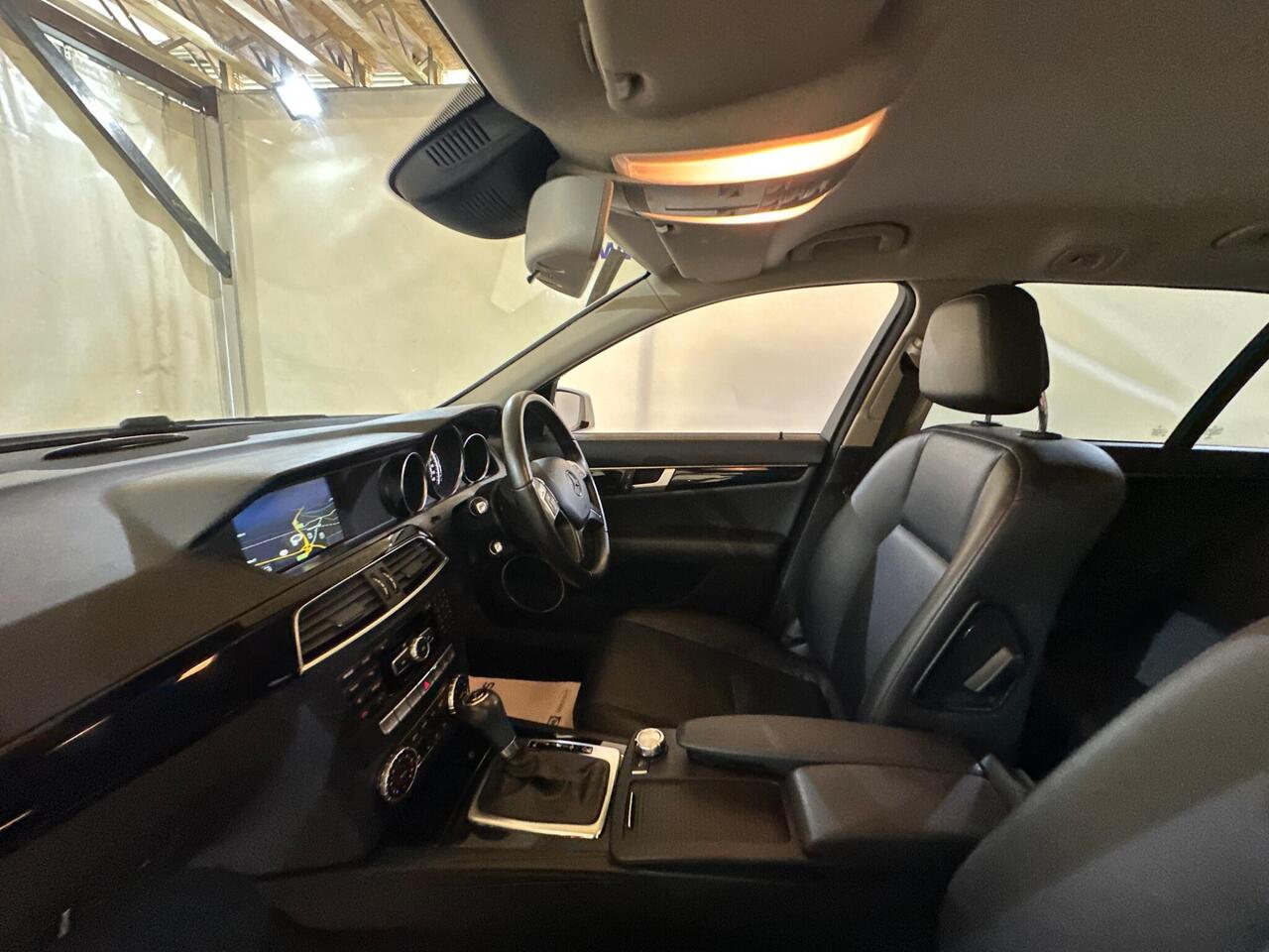 Mercedes-Benz C Class OY14GVO