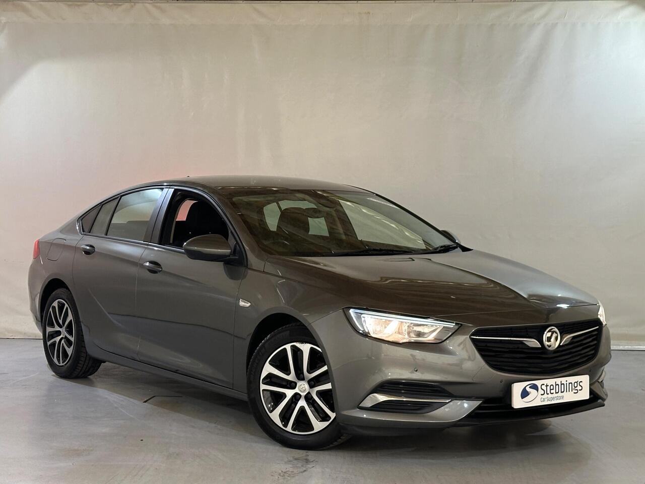 Vauxhall Insignia FM19DVL