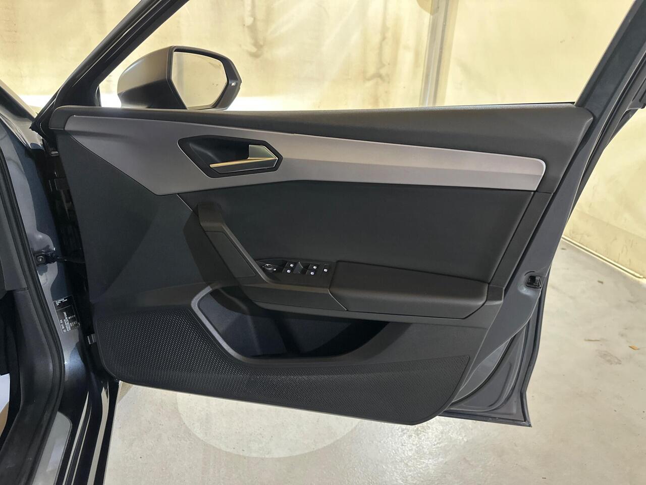 SEAT Leon PX70XZD