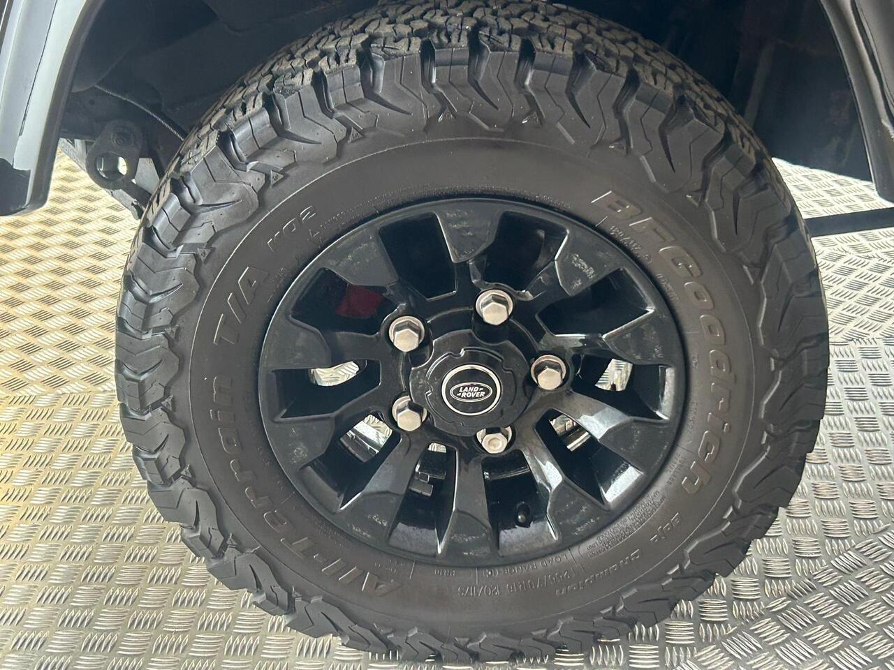 Land Rover Defender 90 BV60MXD