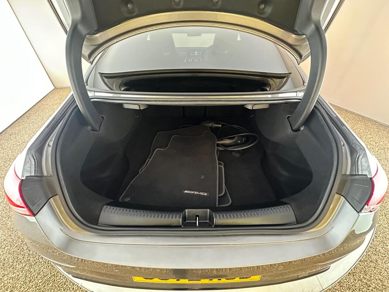 Mercedes-Benz CLA GU72XSD