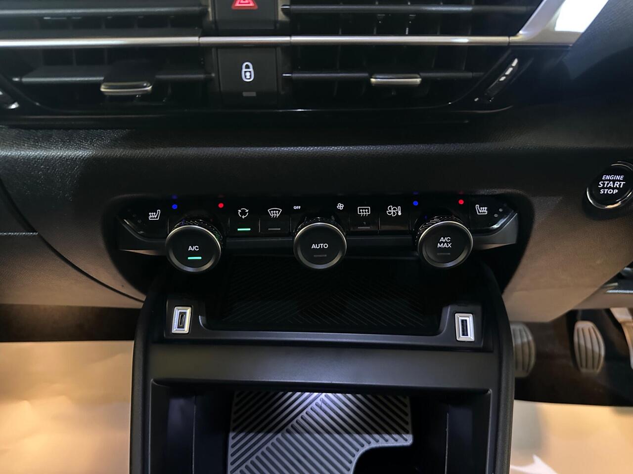 Citroen C4 MJ72XFS