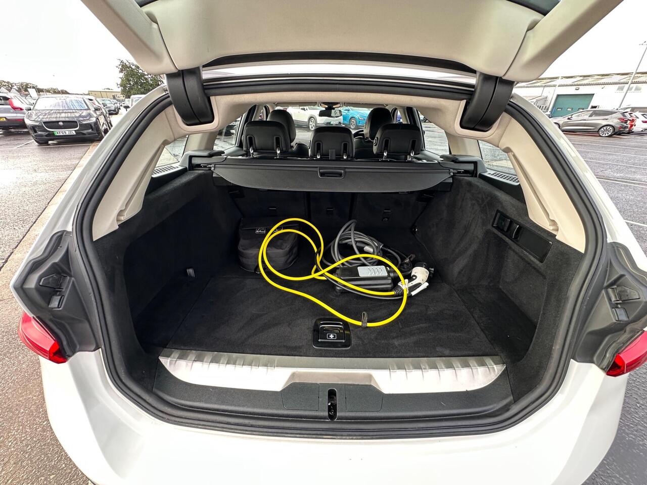 BMW 3 Series AP21OCO