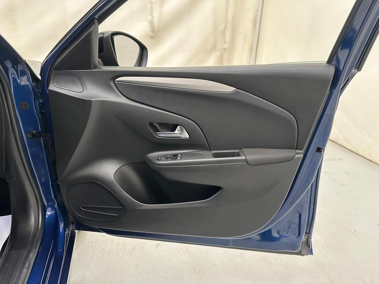 Vauxhall Corsa FP70FGV