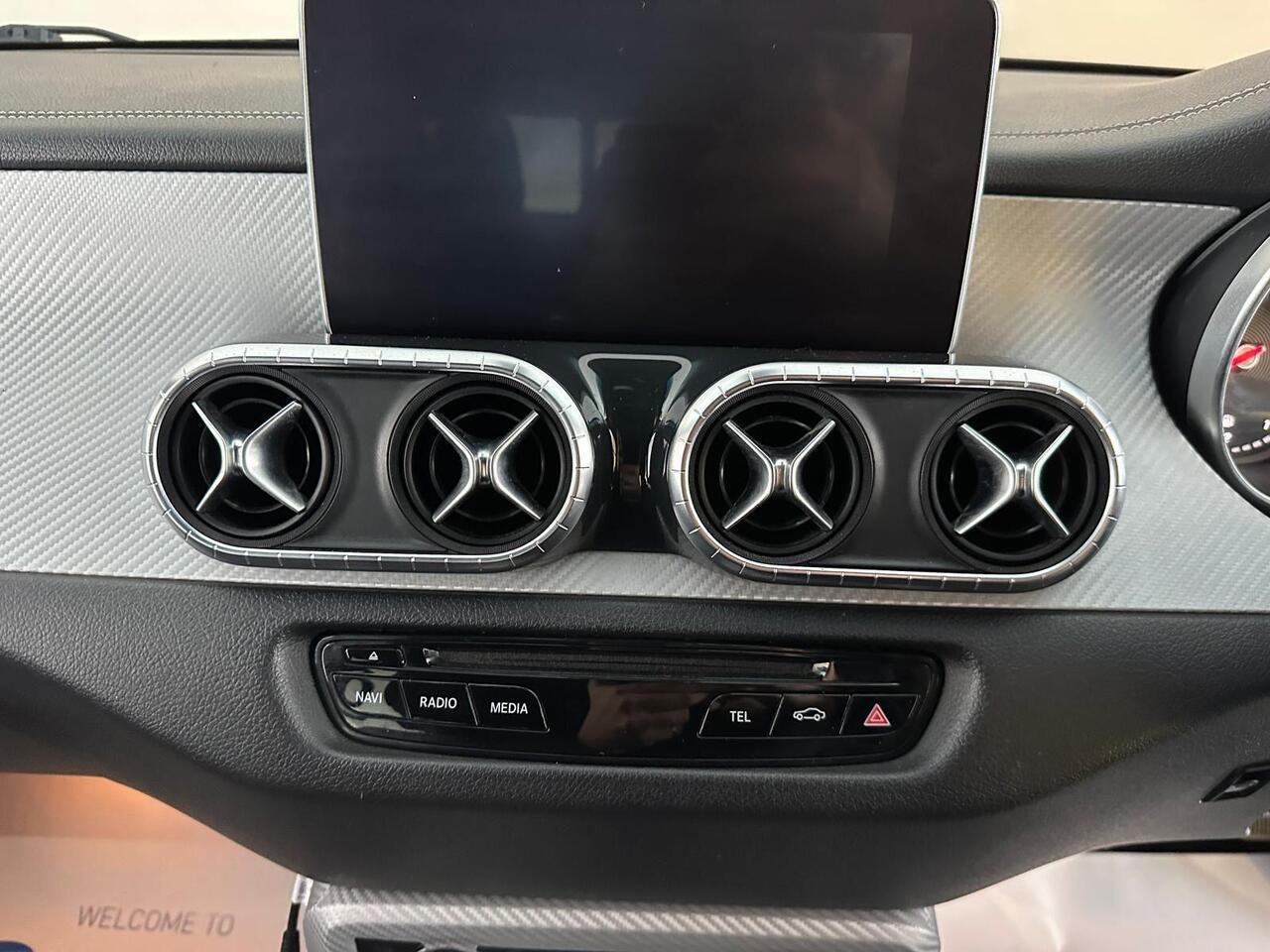 Mercedes-Benz X Class RF68PCZ