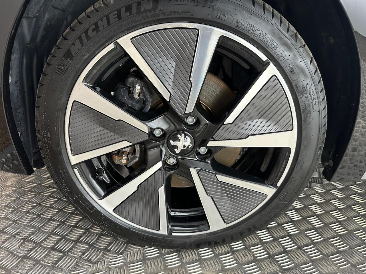 Peugeot E-208 EX71WCM