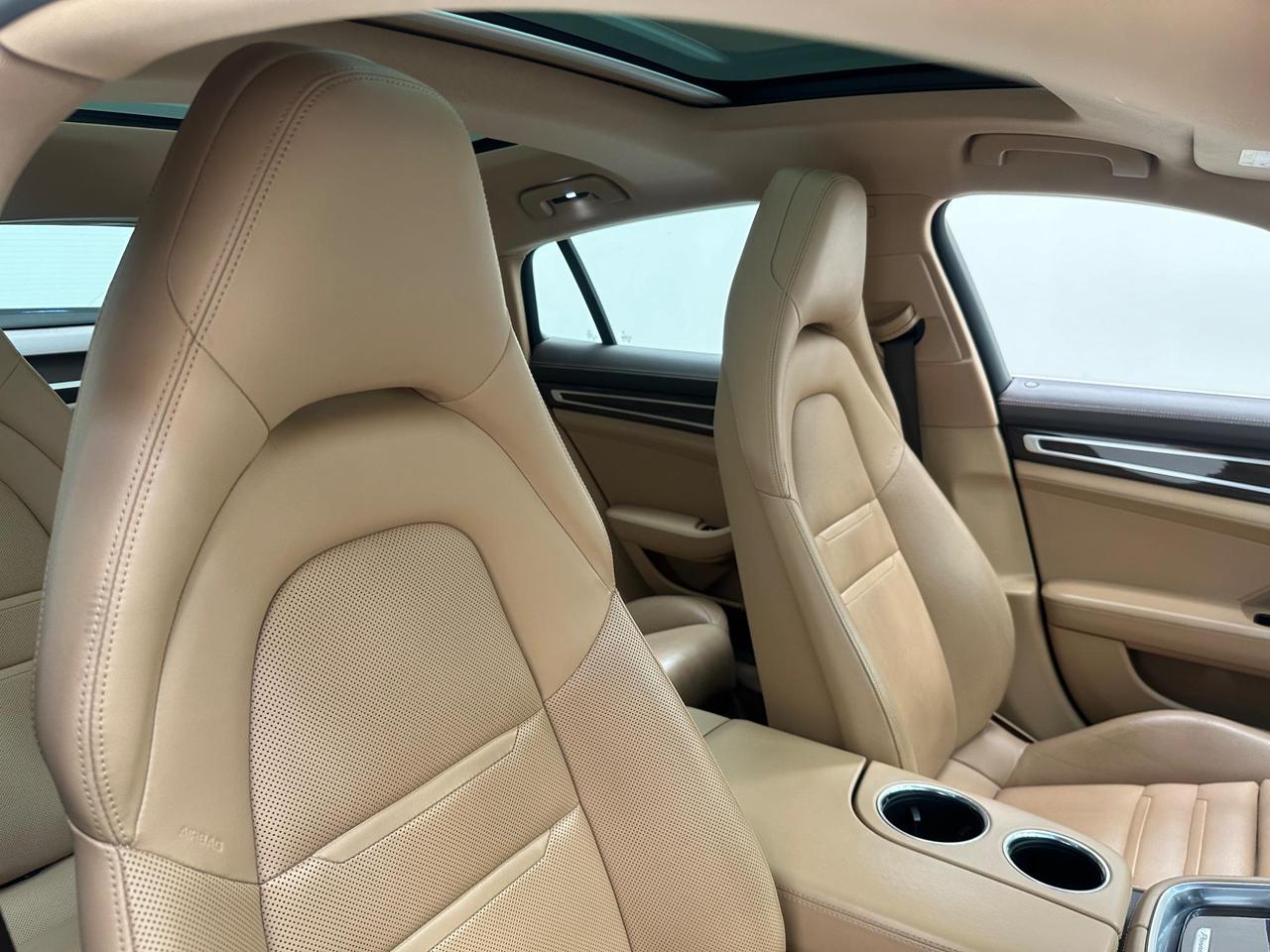Porsche Panamera LA17VFV