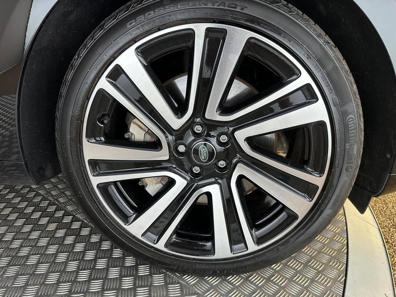 Land Rover Range Rover YO72UVR