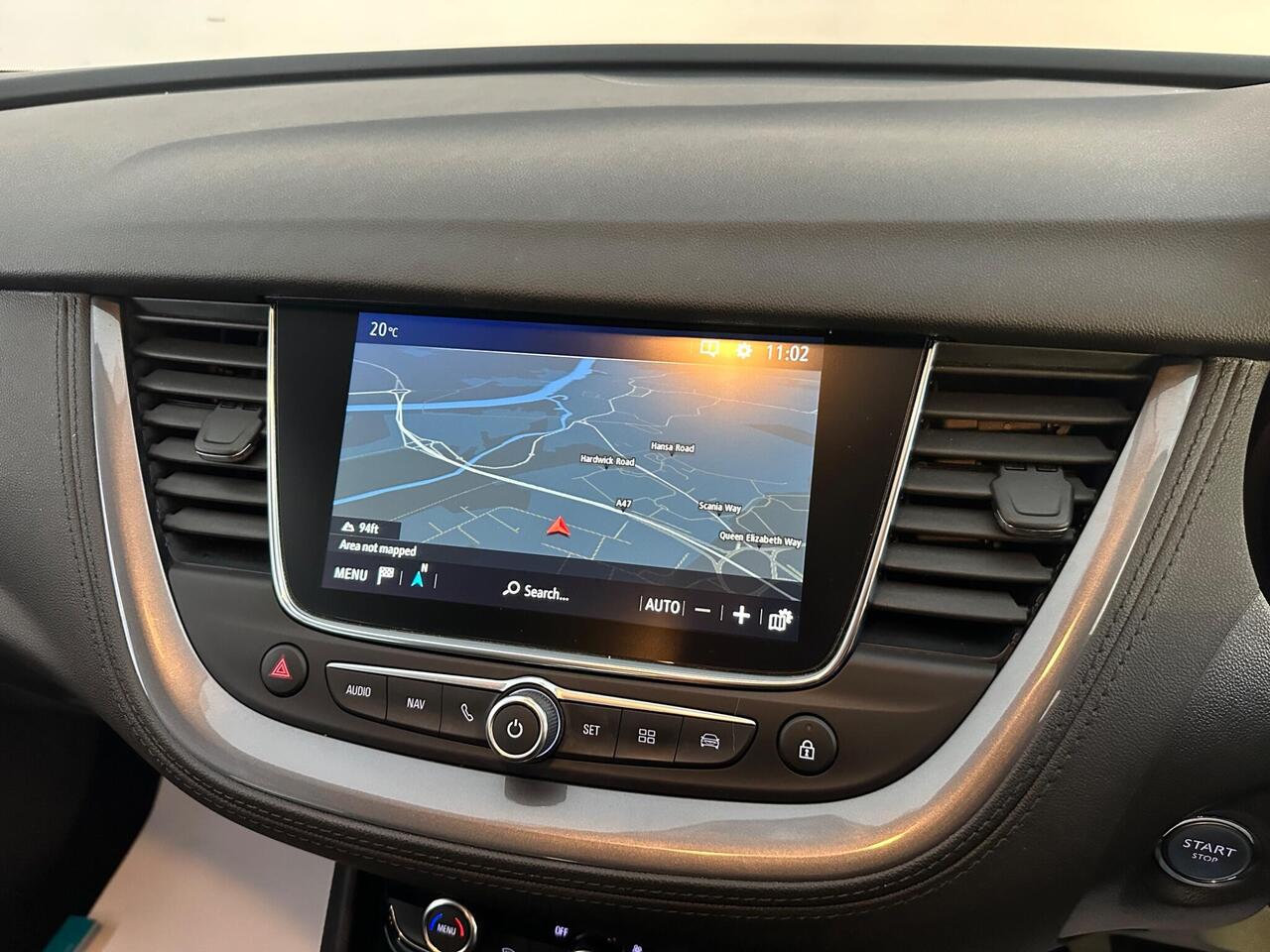 Vauxhall Grandland X DY68ZWW