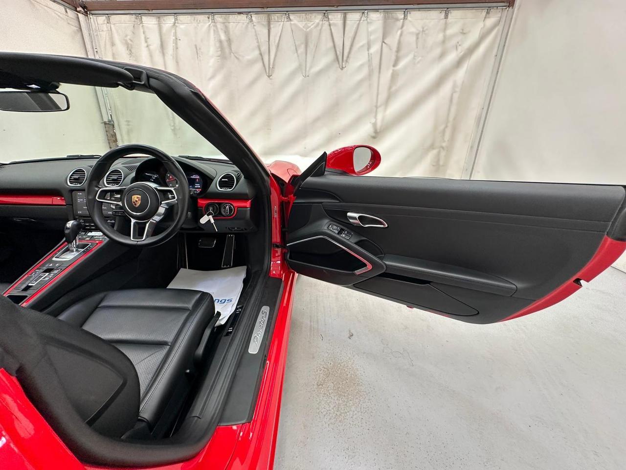 Porsche 718 Boxster EA67ZHP
