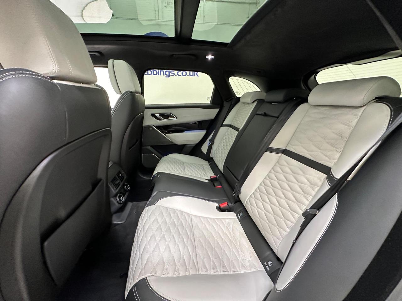 Land Rover Range Rover Velar HJ69GAU