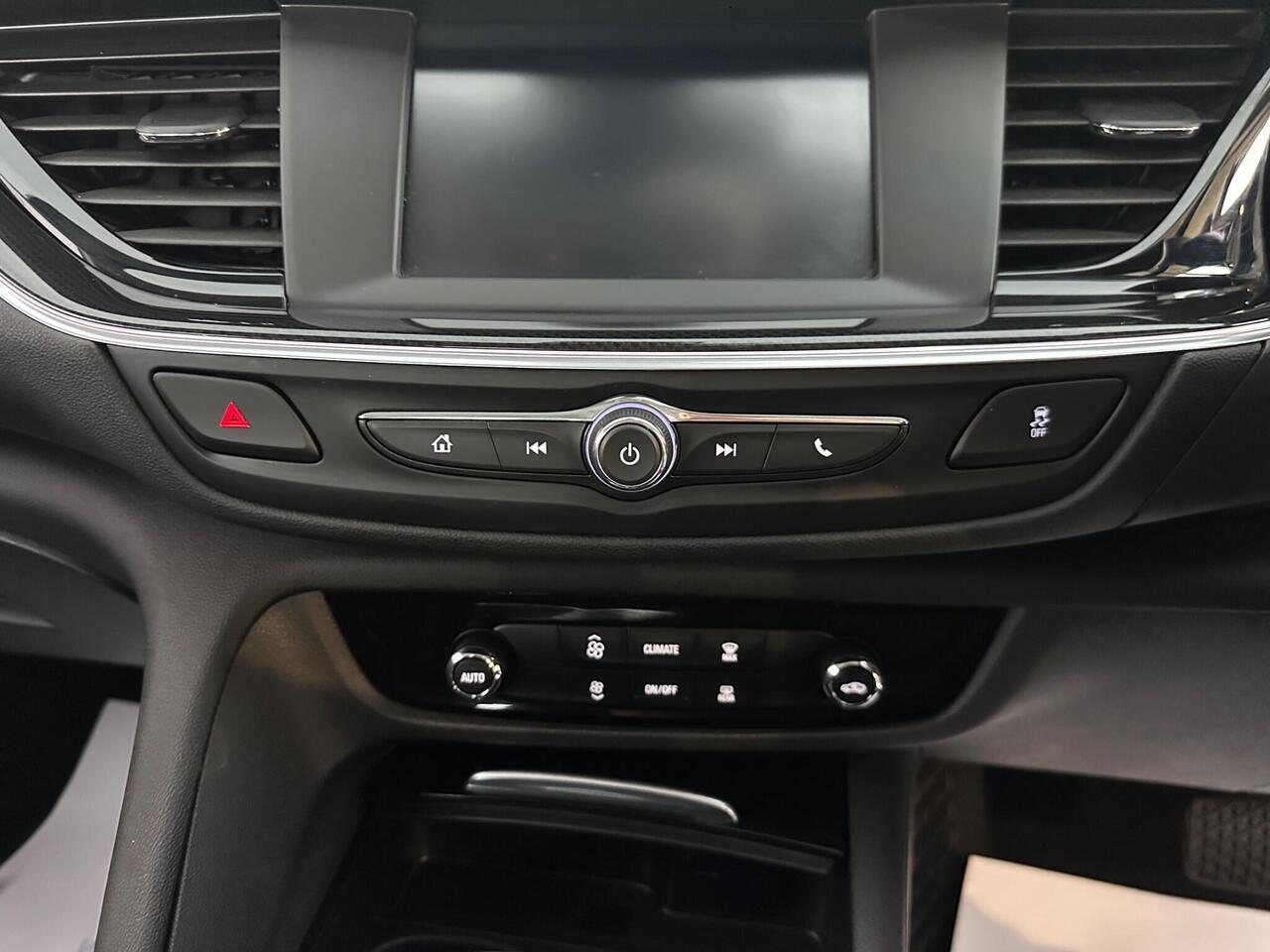 Vauxhall Insignia VN21XVA