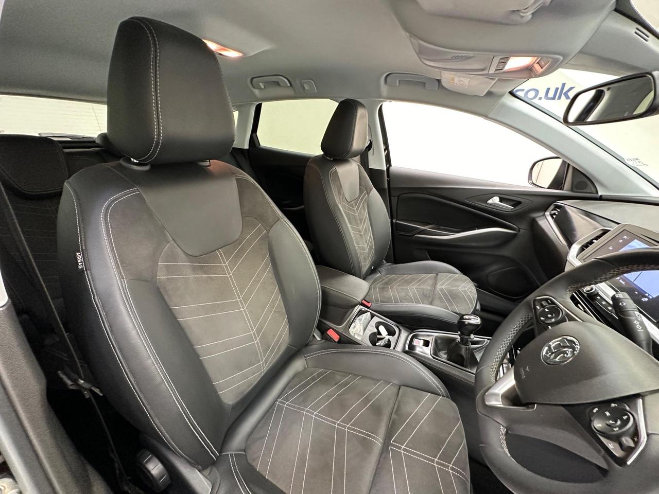 Vauxhall Grandland GD73LXL