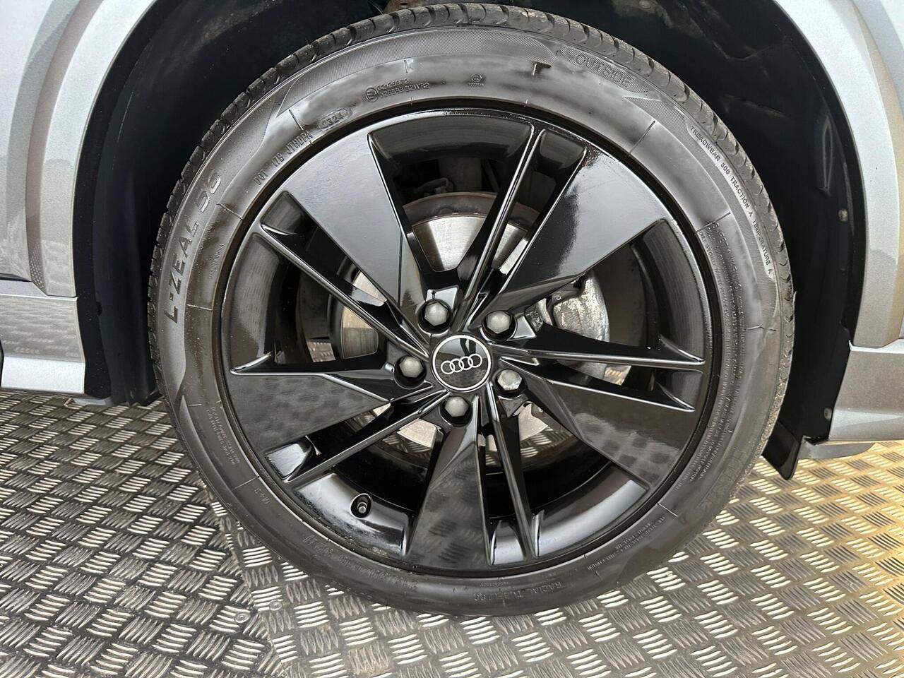 Audi Q2 AU71TKE