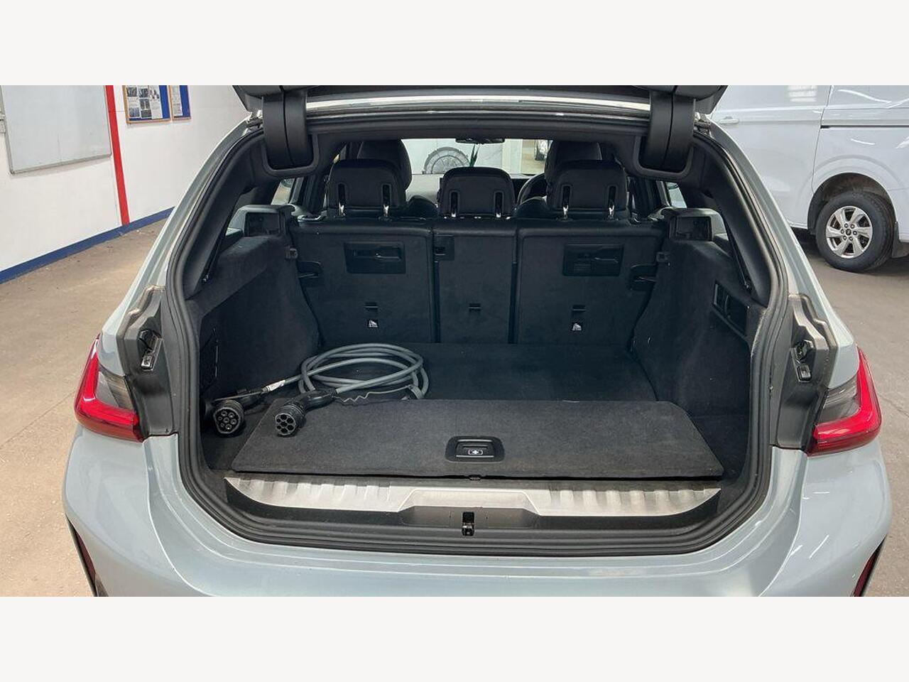BMW 3 Series BG24XNO