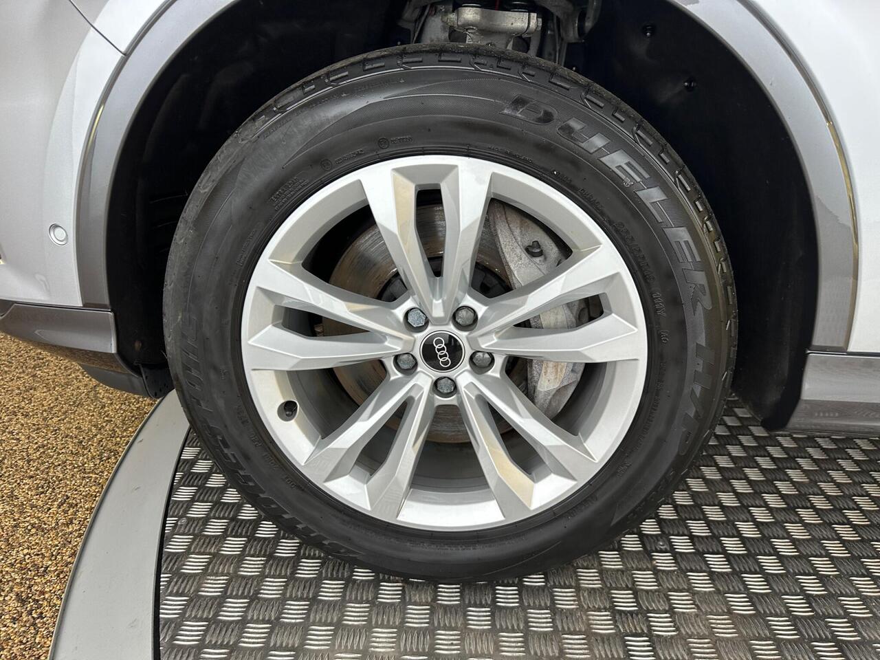 Audi Q7 GX22WMM
