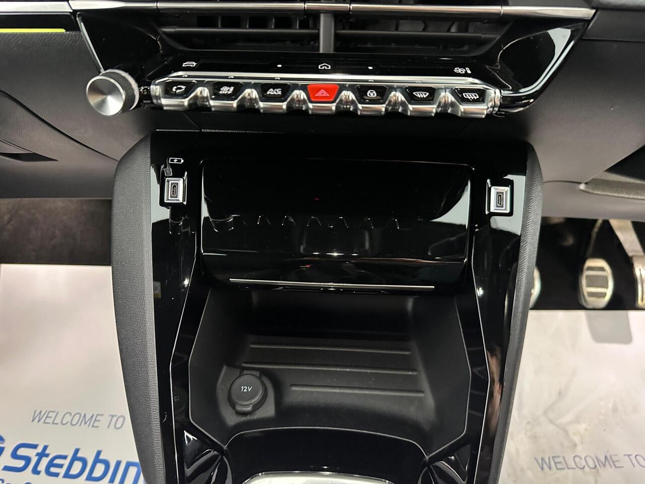 Peugeot 208 MJ24ZXE