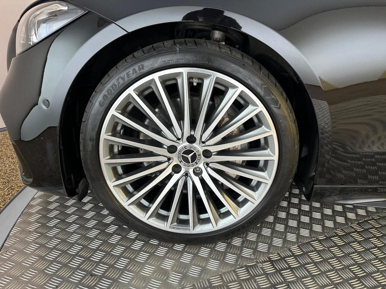 Mercedes-Benz C Class BU72PXT