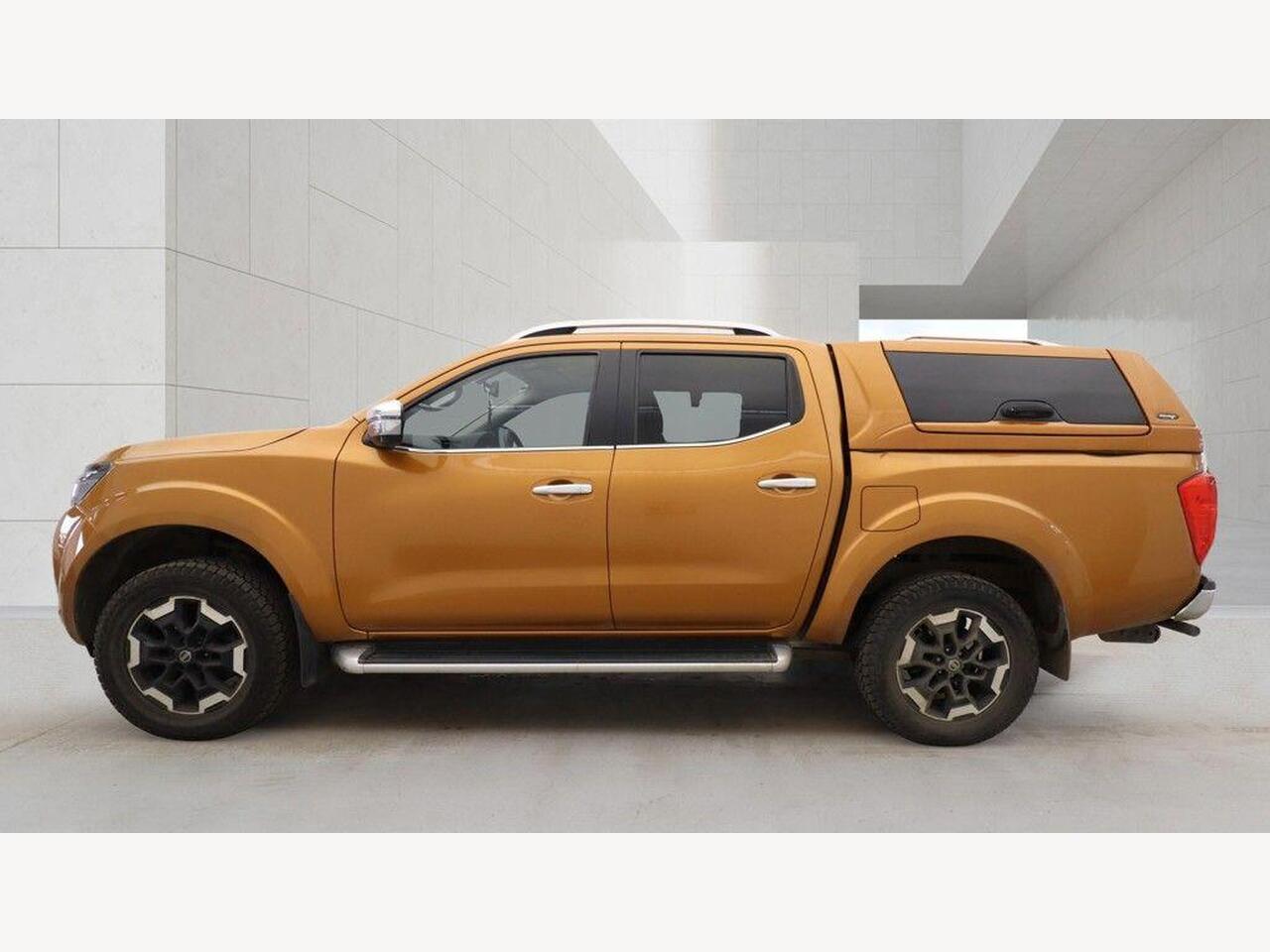 Nissan Navara BK70YHX