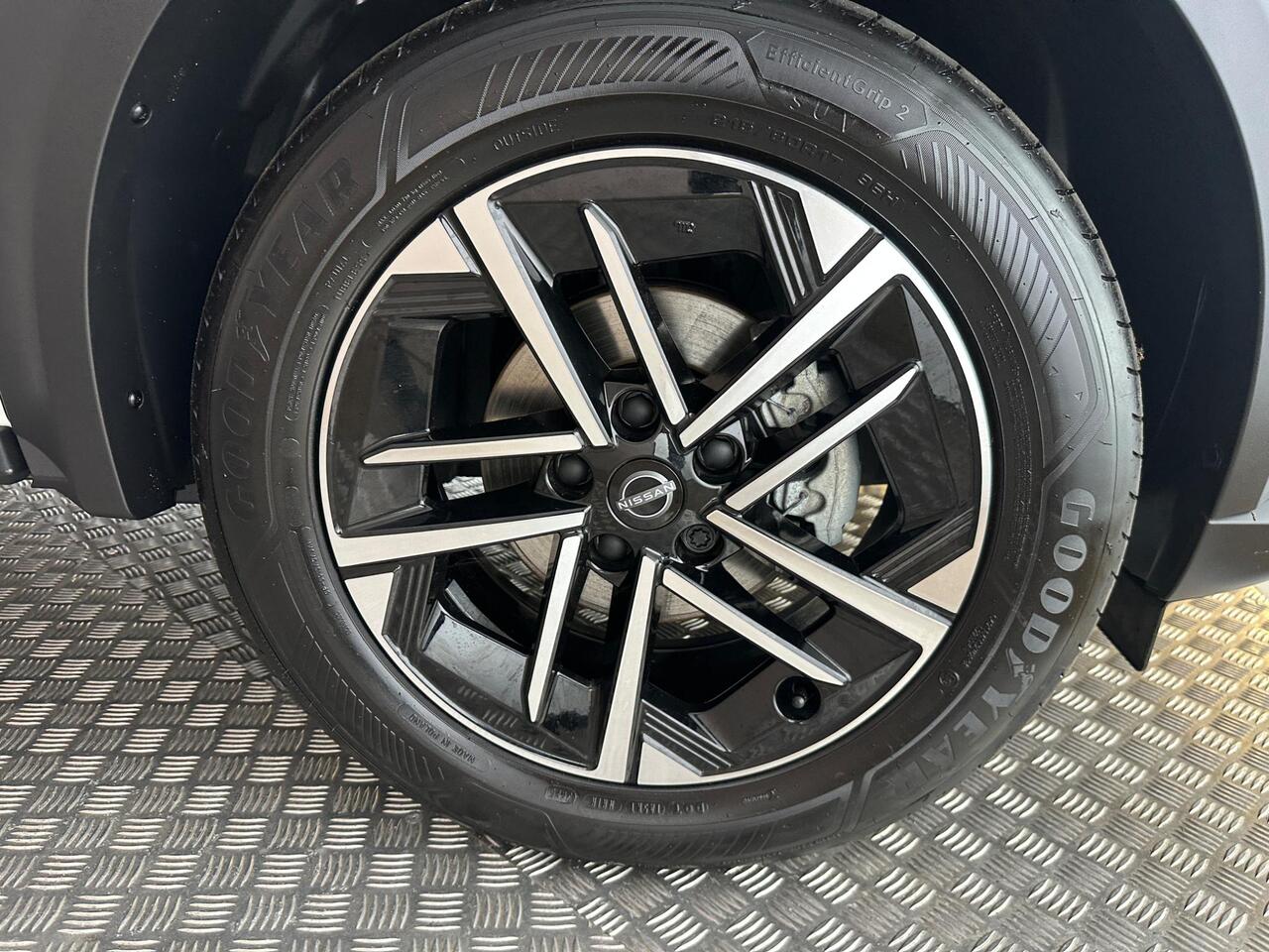 Nissan Juke EY75NLT