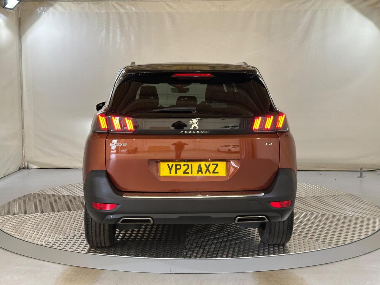 Peugeot 5008 YP21AXZ