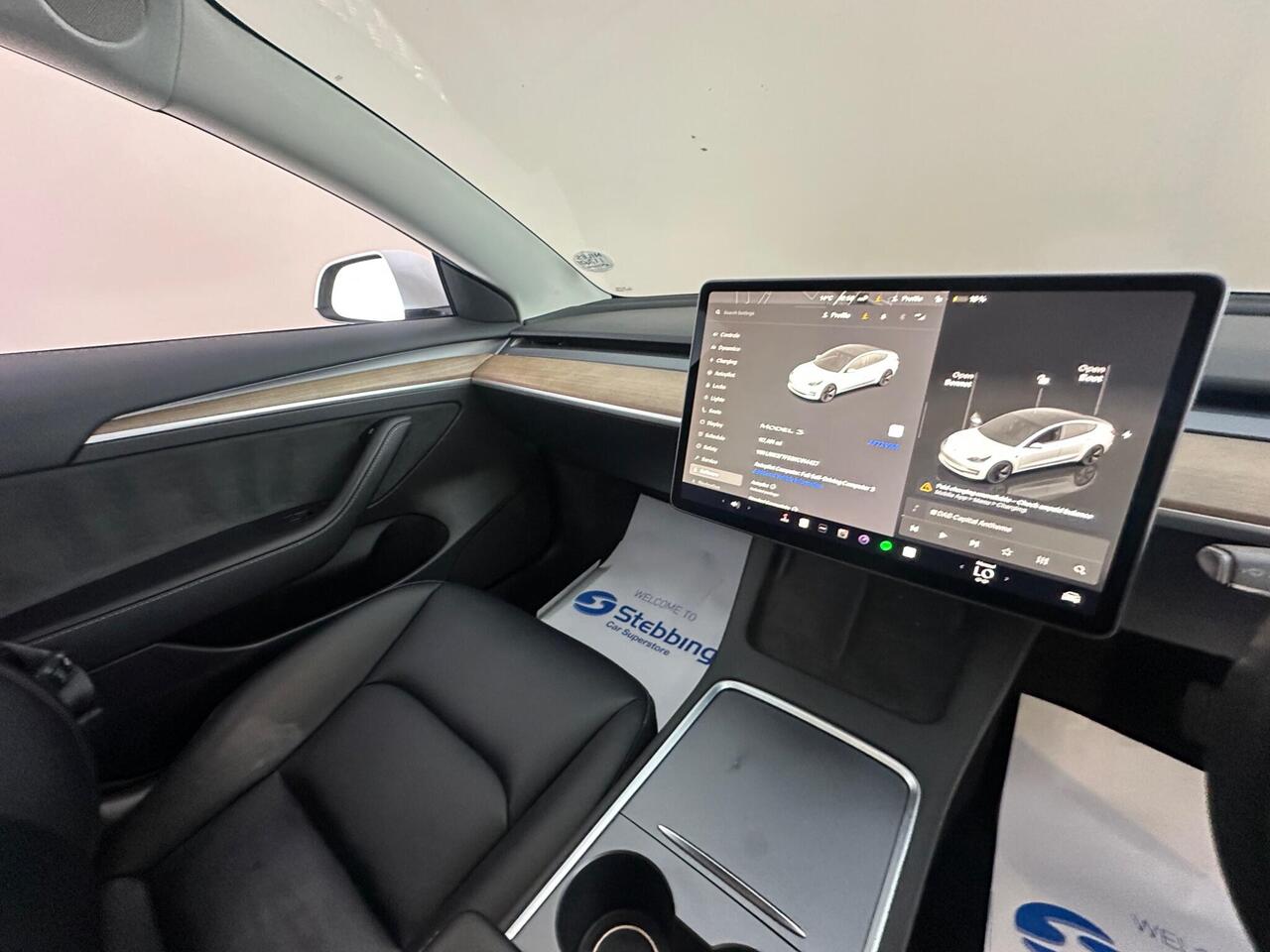 Tesla Model 3 AF72VHA