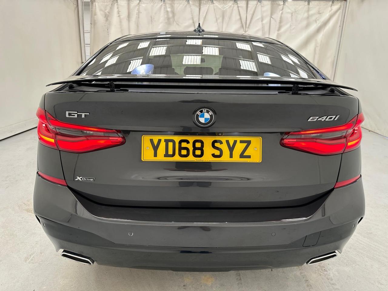 BMW 6 Series Gran Turismo YD68SYZ