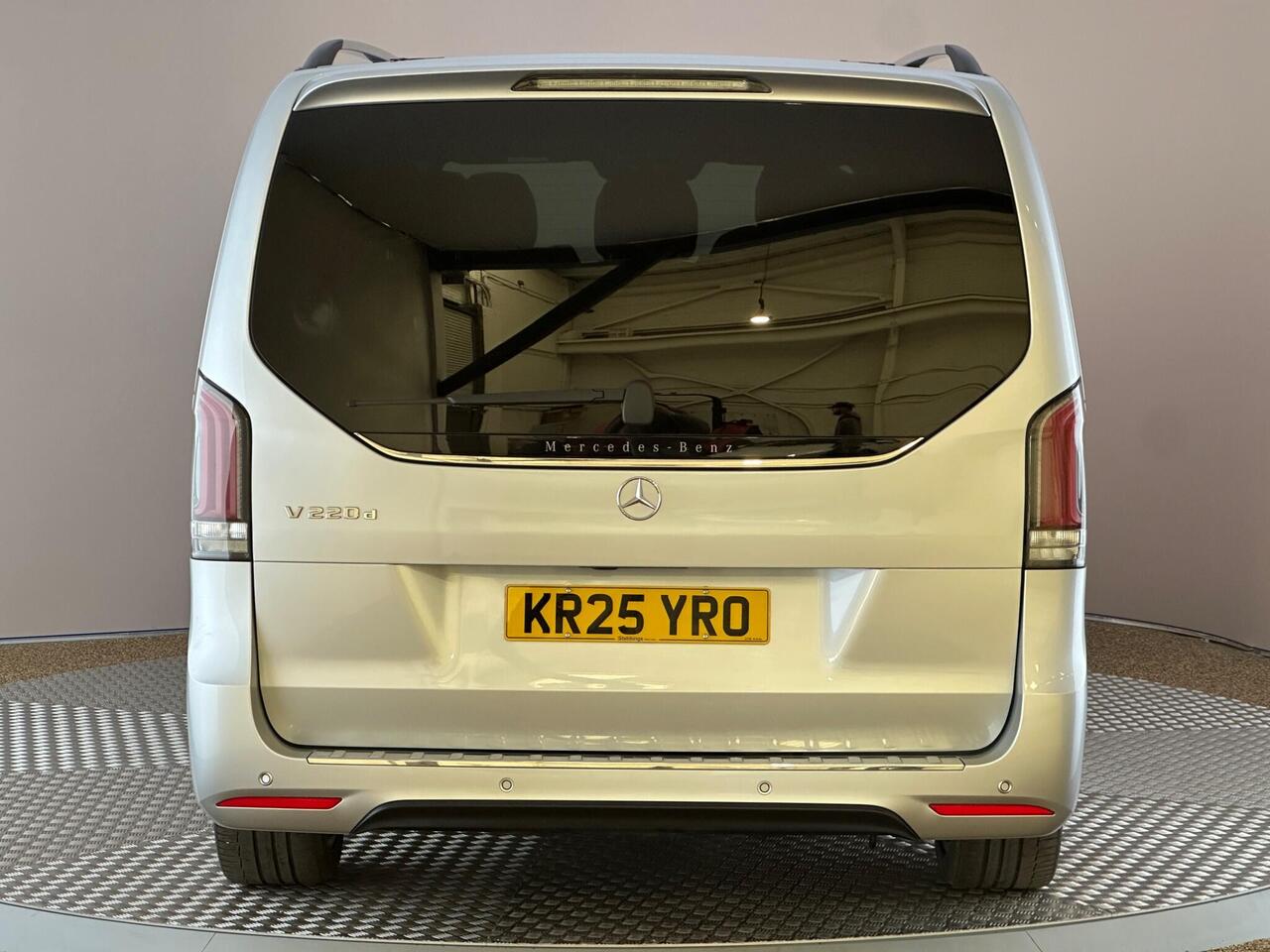 Mercedes-Benz V Class KR25YRO