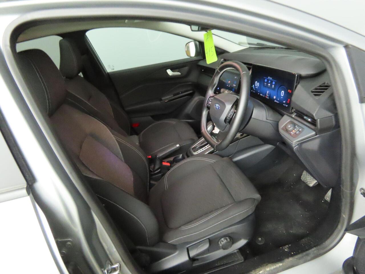 Ford Puma EK74DDV