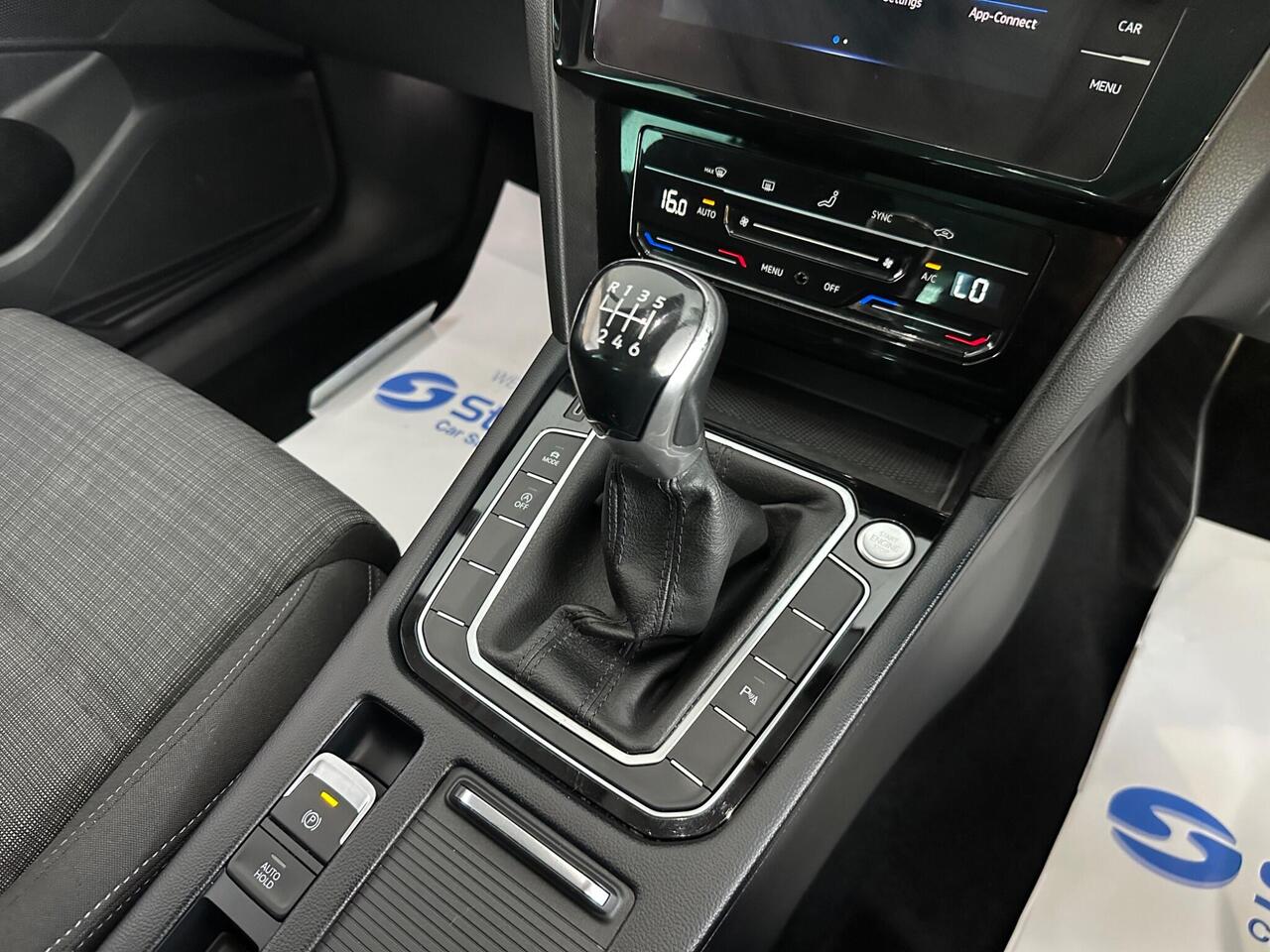 Volkswagen Passat YC71RXO