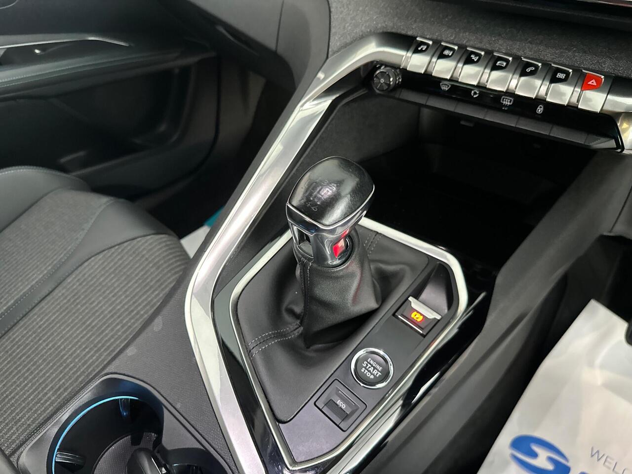 Peugeot 3008 MJ71ARX