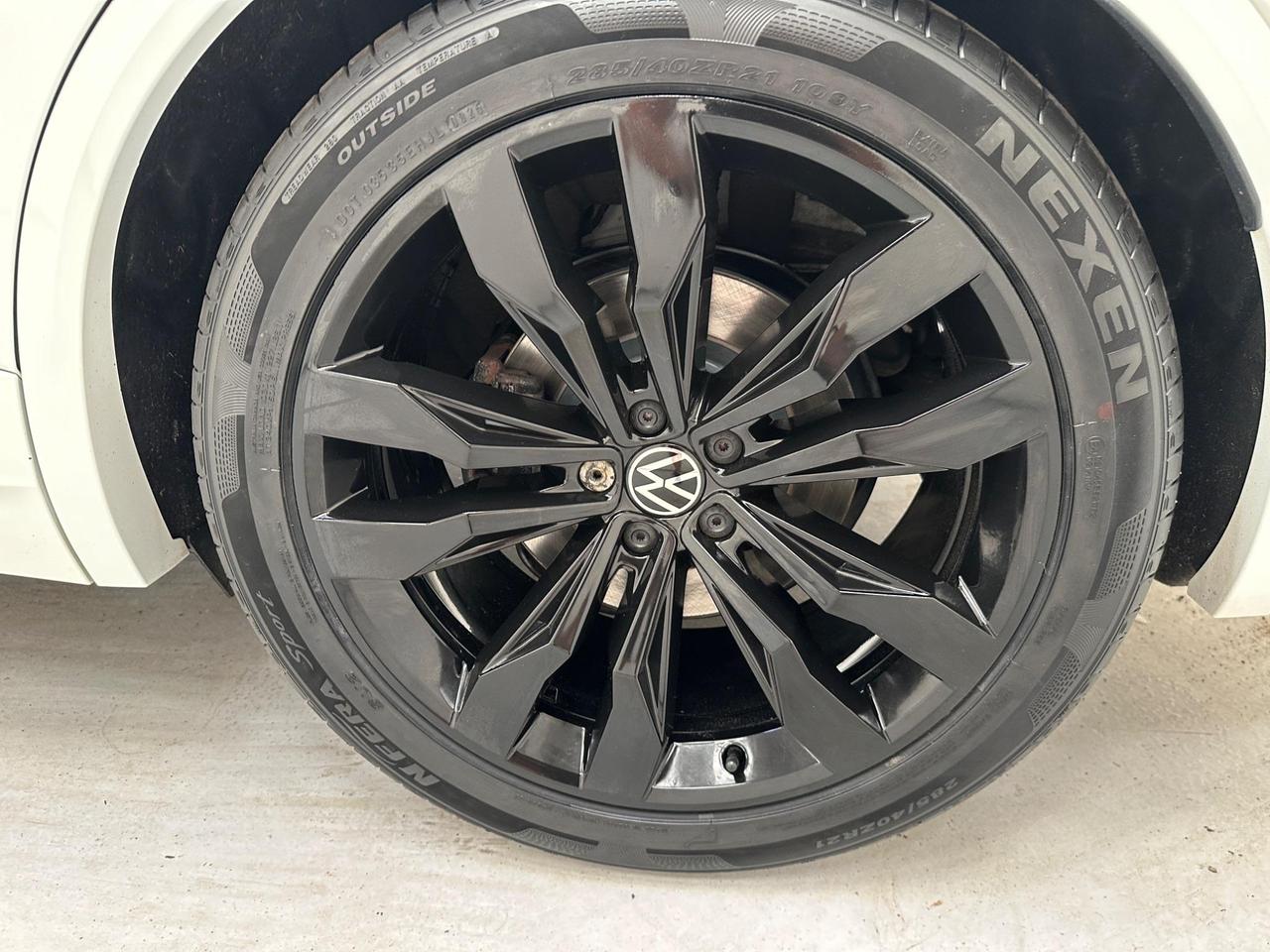 Volkswagen Touareg VK21UHB