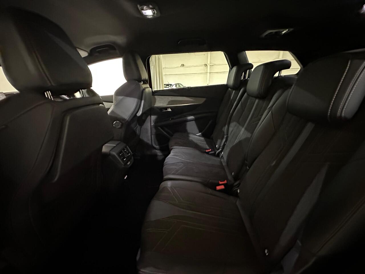 Peugeot 5008 YP21AXZ