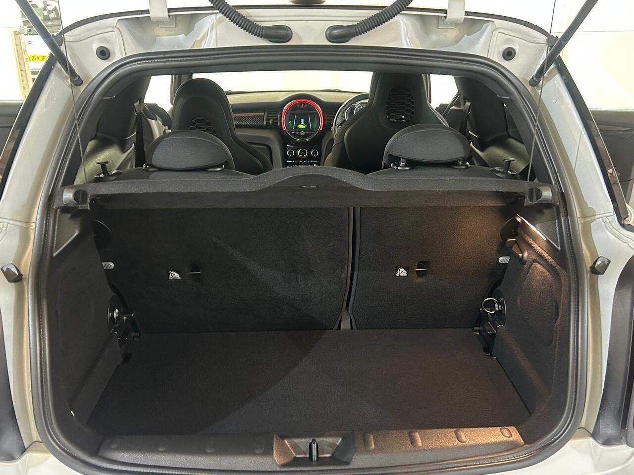 MINI Hatch SM19AUA