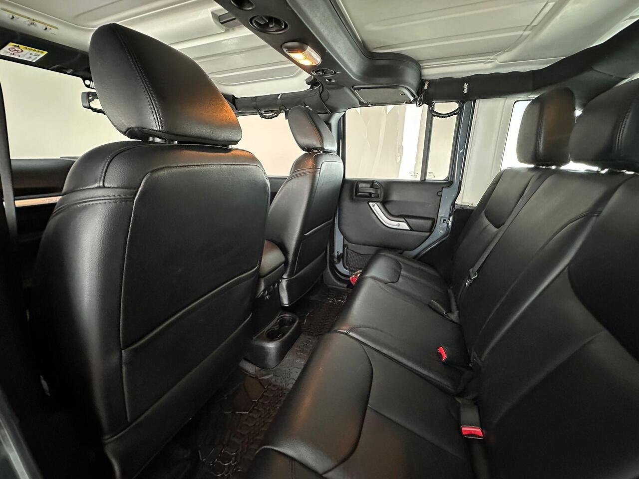 Jeep Wrangler OE64CPV