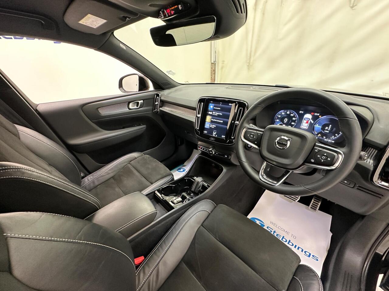 Volvo XC40 YT22VKE