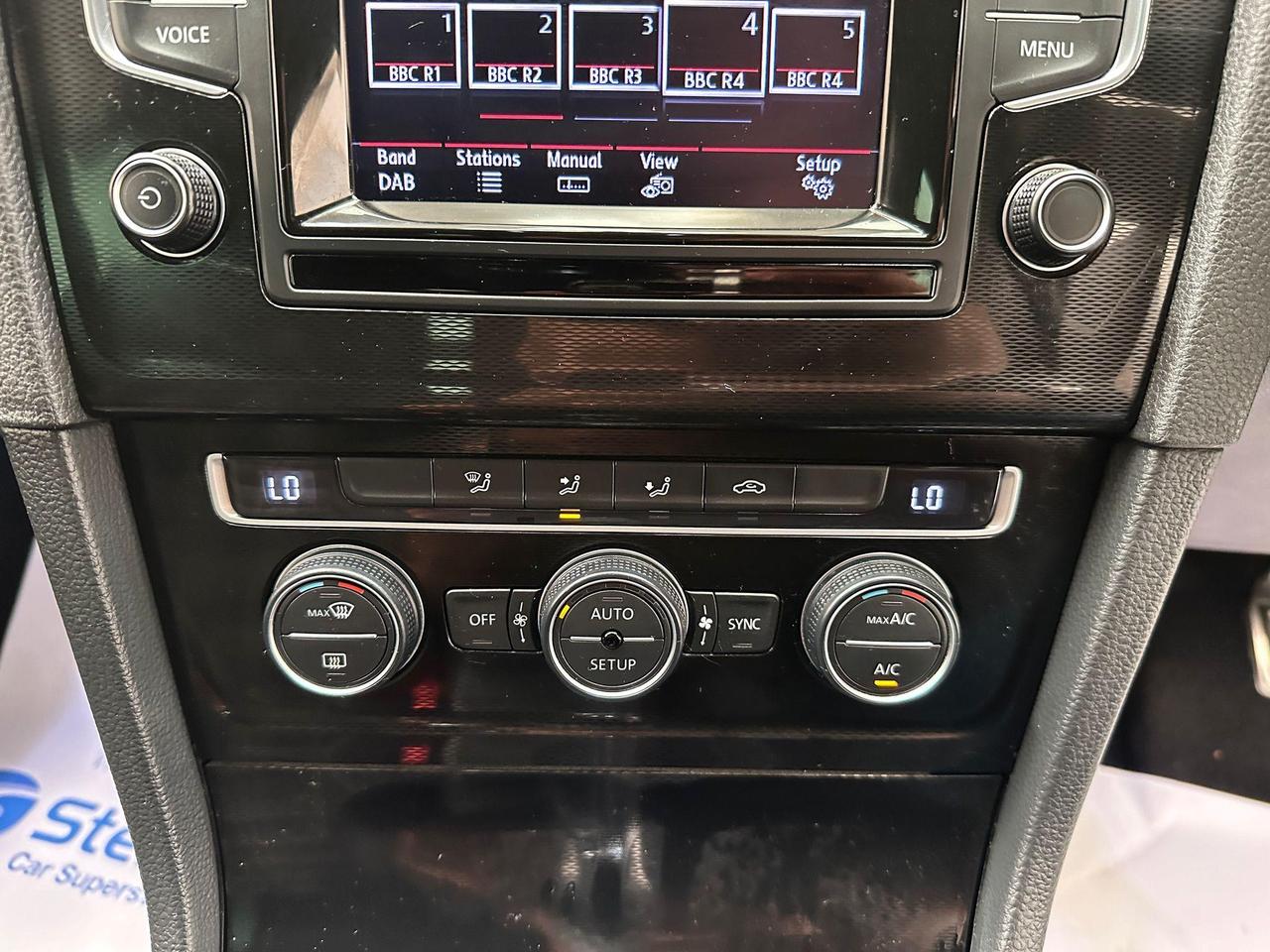 Volkswagen Golf DG14UAA